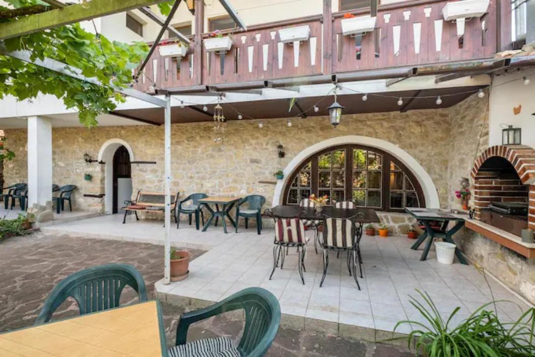 Guest House Geranium Arbanasi Exterior foto