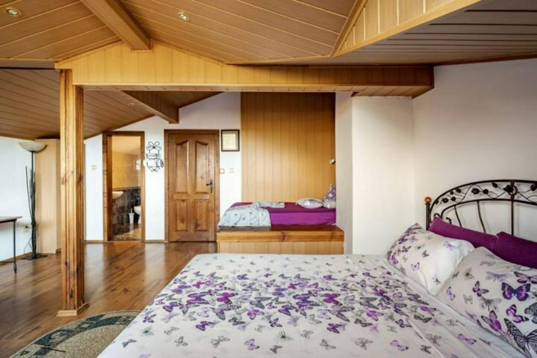 Guest House Geranium Arbanasi Exterior foto